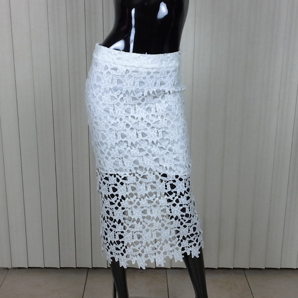 Blush Noir Poly/Cotton Crochet Midi Skirt